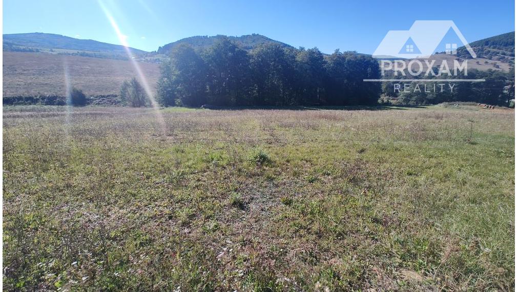 Na predaj stavebný pozemok v obci Stožok