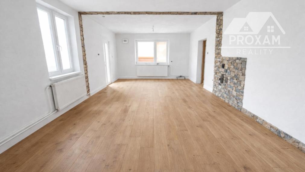 Na predaj rodinný dom, prístavba, garáž pri parku v Lučenci