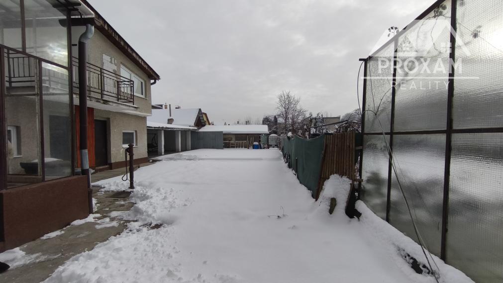 Na predaj rodinný dom, prístavba, garáž pri parku v Lučenci