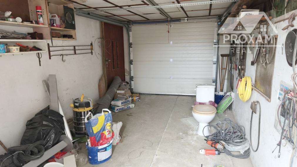 Na predaj rodinný dom, prístavba, garáž pri parku v Lučenci