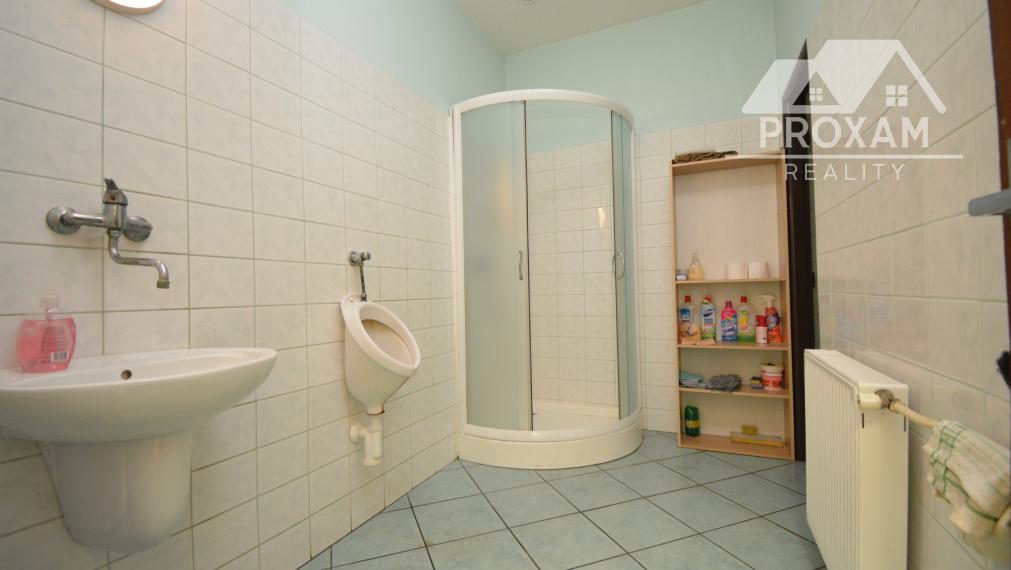 Administratívna budova s rozvojovým potenciálom