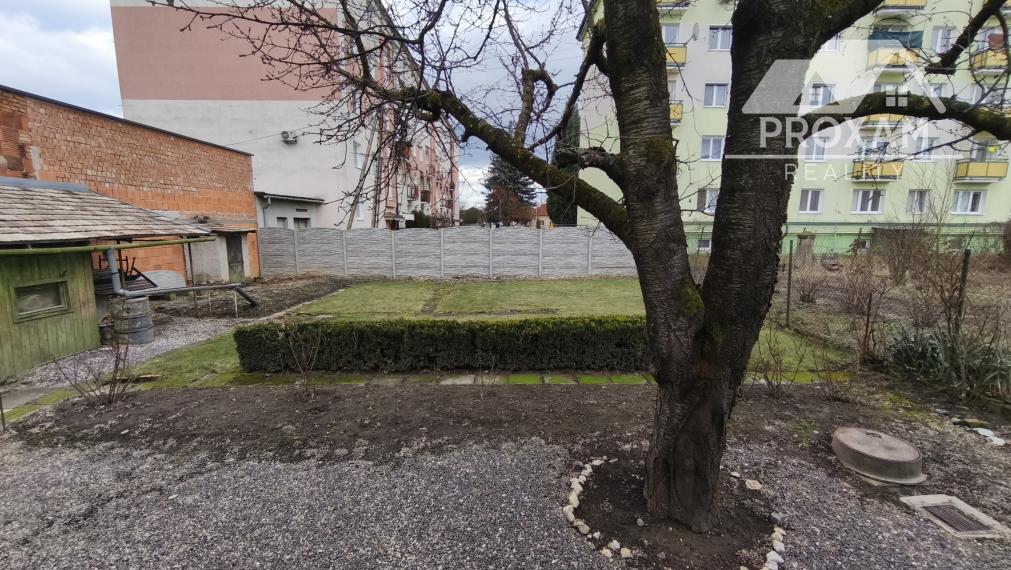 Na predaj prízemný 2-izbový rodinný dom v tichej lokalite