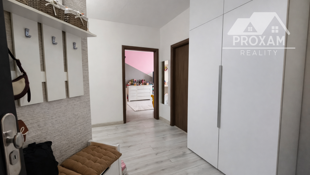 NOVINKA ! Moderný 3-izbový byt L. Svobodu