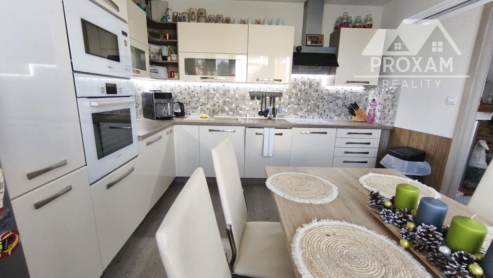 Moderný trojizbový byt s loggiou