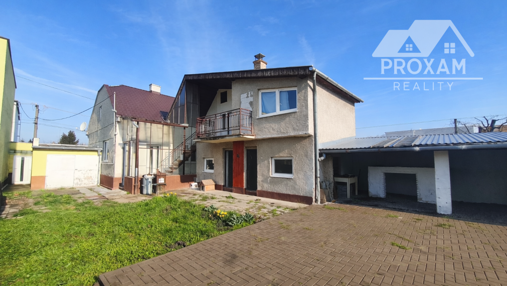 Na predaj rodinný dom, prístavba, garáž pri parku v Lučenci