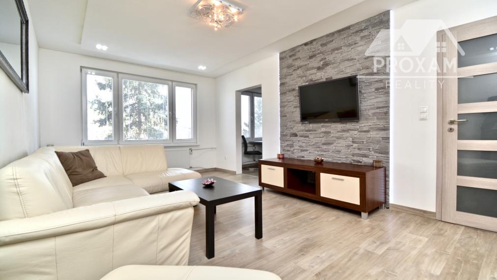 Nadštandardný 2-izbový byt s loggiou – Tulská ulica, Banská Bystrica