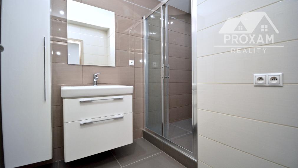 Nadštandardný 2-izbový byt s loggiou – Tulská ulica, Banská Bystrica