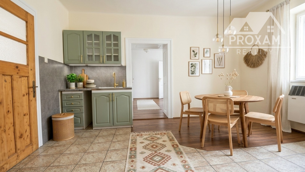 Dom s veľkorysým pozemkom a vlastným ovocným sadom