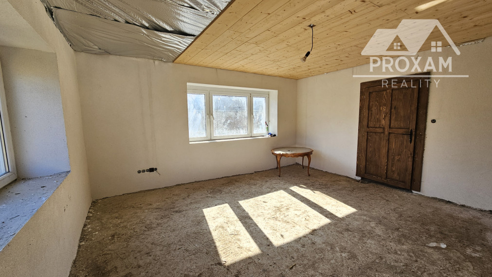 Čiastočne prerobený vidiecky dom/chata vo Veľkom Lome