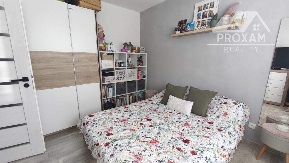 Trojizbový tehlový byt s loggiou, 74 m² – ul. J. Wolkra Lučenec