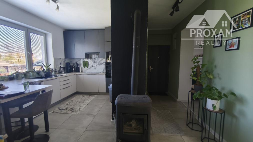 Trojizbový tehlový byt s loggiou, 74 m² – ul. J. Wolkra Lučenec