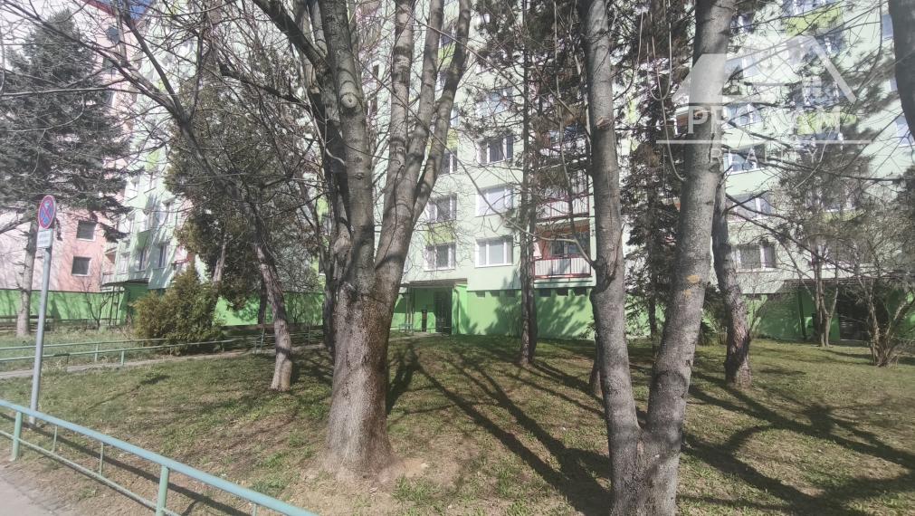 Na predaj 2-izbový byt v Lučenci - znížená cena o 2000,-EUR !