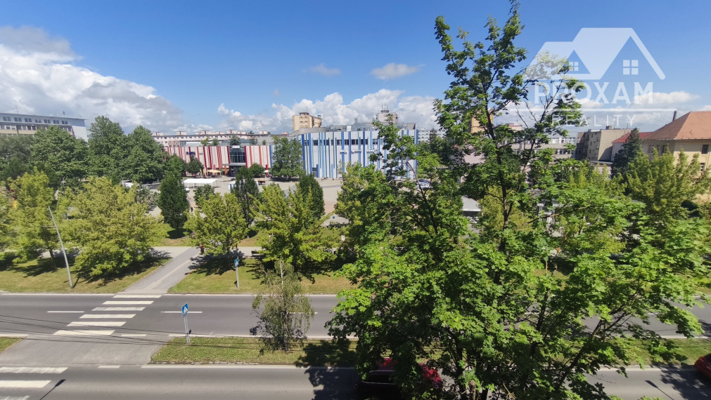 PREDAJ 3,5 izbový byt v centre mesta s potenciálom, ktorý si zamilujete