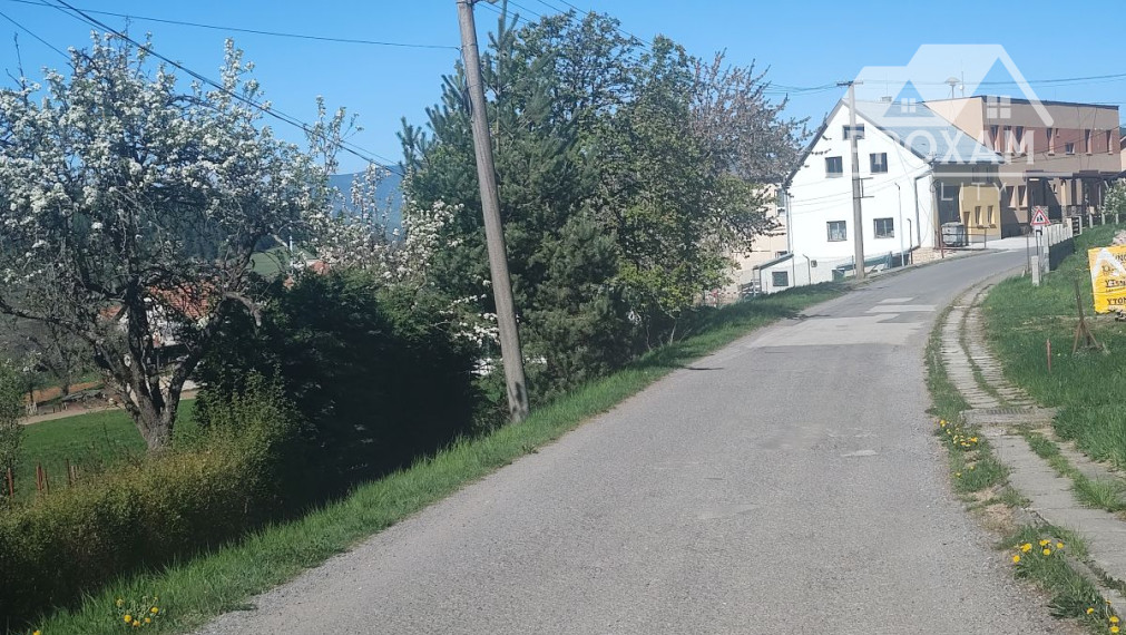 Na predaj pozemok vhodný na výstavbu rodinného domu 2531m2.