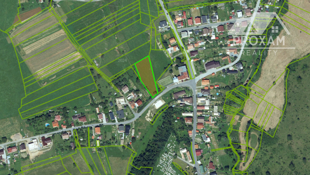 Na predaj pozemok vhodný na výstavbu rodinného domu 2531m2.