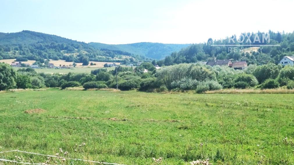 Na predaj rovinatý pozemok 1205m2 na rekreačné účely.