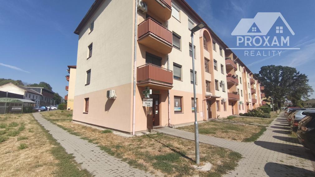 Predaj 4-izbový byt 100 m² s vlastným kúrením – Lučenec