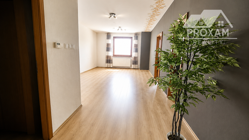 Predaj 4-izbový byt 100 m² s vlastným kúrením – Lučenec