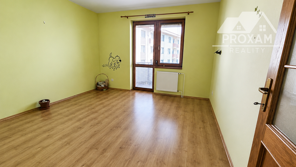 Predaj 4-izbový byt 100 m² s vlastným kúrením – Lučenec