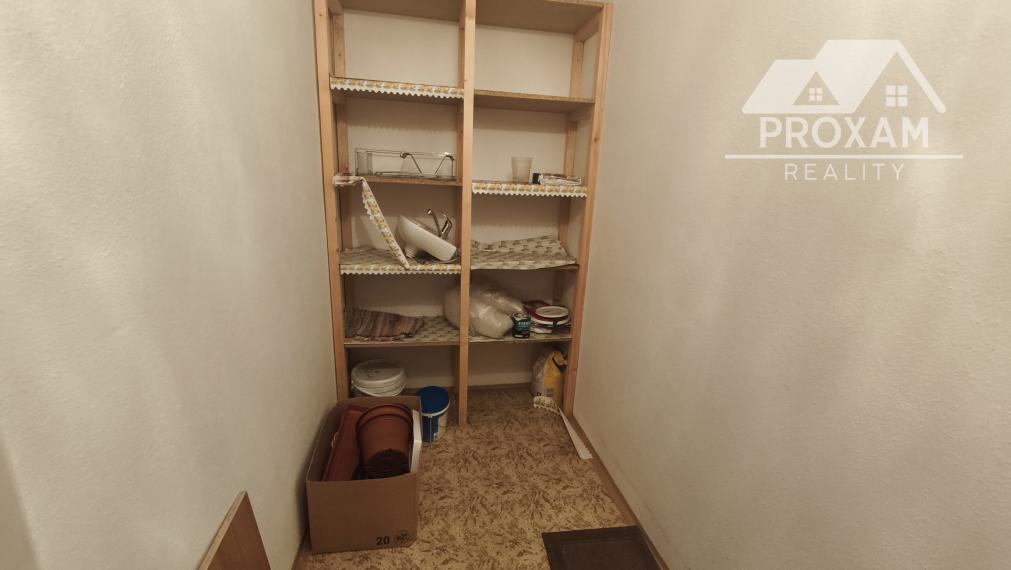 Predaj 4-izbový byt 100 m² s vlastným kúrením – Lučenec
