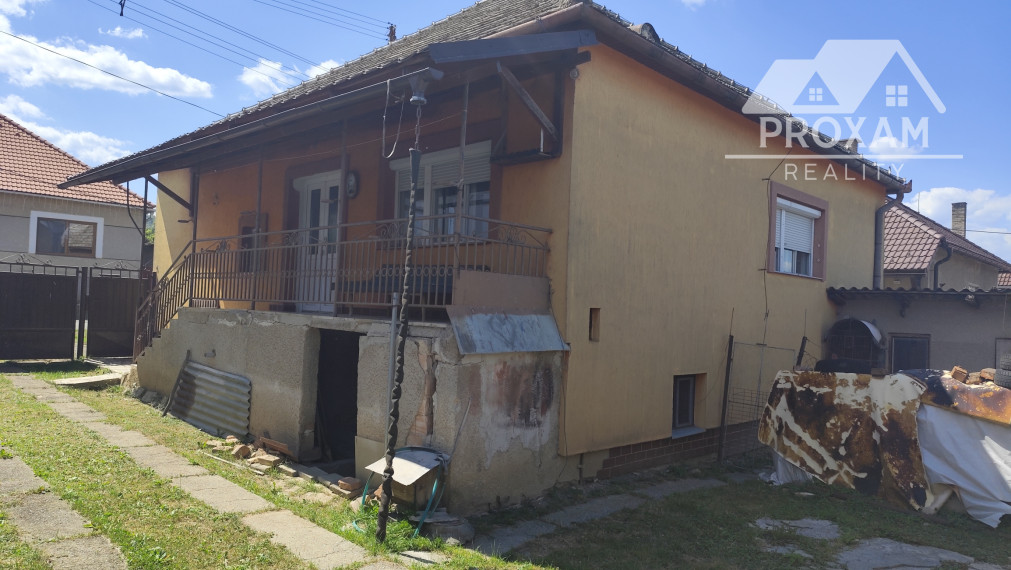 Ponúkame na predaj prízemný rod. dom v obci Ružiná.