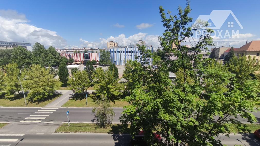 PREDAJ 3,5 izbový byt v centre mesta s potenciálom, ktorý si zamilujete