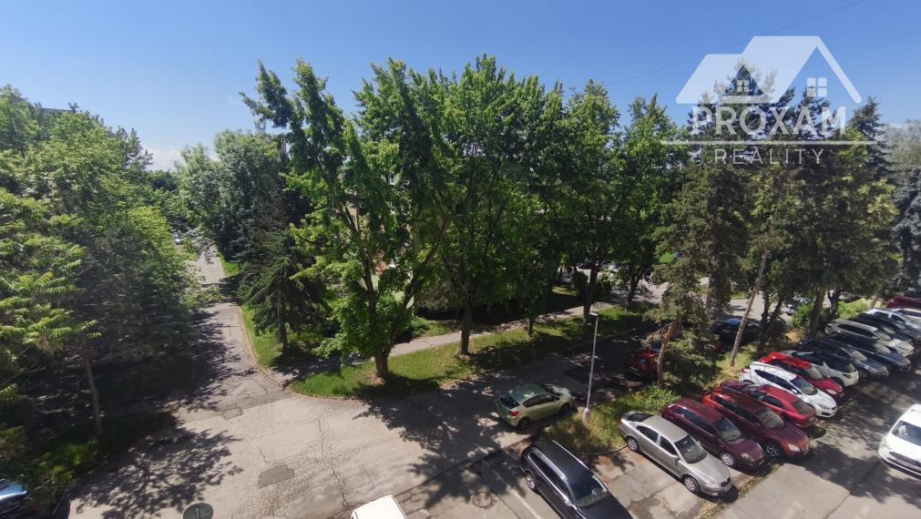 PREDAJ 3,5 izbový byt v centre mesta s potenciálom, ktorý si zamilujete