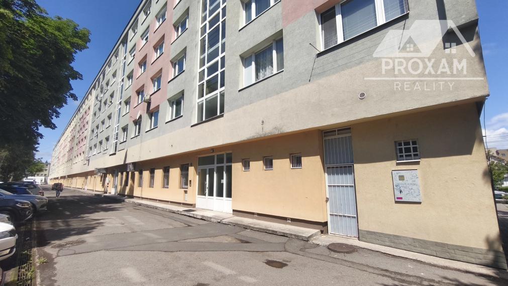 PREDAJ 3,5 izbový byt v centre mesta s potenciálom, ktorý si zamilujete