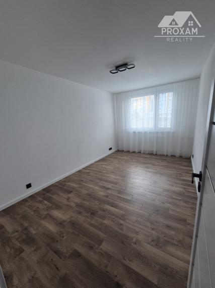 Na predaj slnečný 4-izbový byt s lodžiou na sídlisku Sásová v Banskej Bystrici