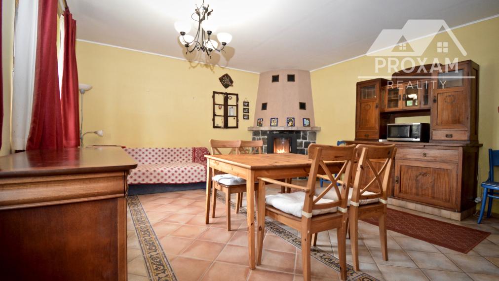 Na predaj štýlový rodinný dom s rozľahlým pozemkom 4 500 m² v obci Ľuboreč