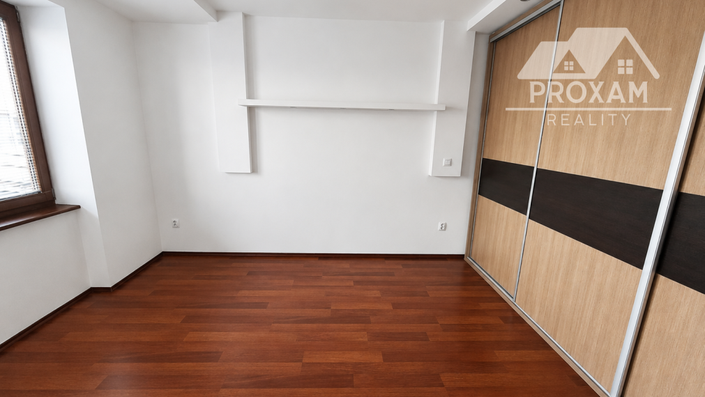 Prenájom dvojizbový byt v centre mesta Lučenec