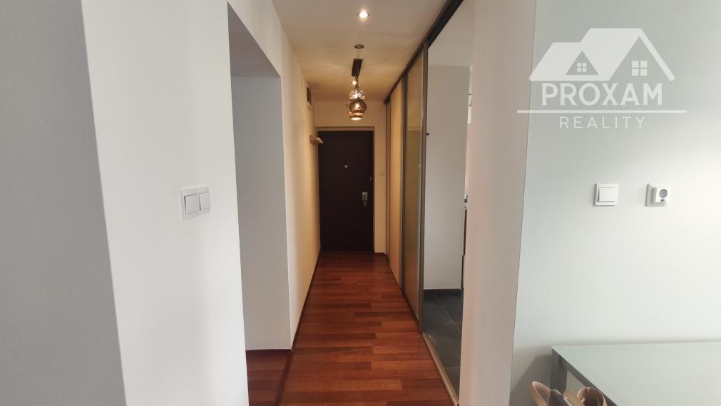 Prenájom dvojizbový byt v centre mesta Lučenec