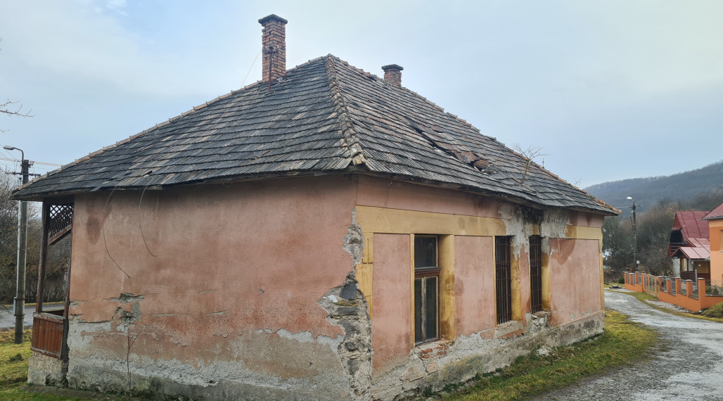 Predaj bývalej cirkevnej školy v obci Ostrany