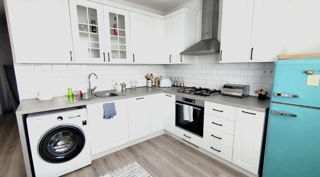 Trojizbový byt po rekonštrukcii!