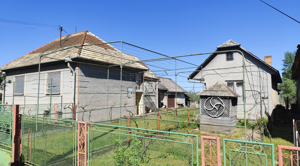 Ponúkame na predaj v tichom prostredí rod. dom v obci Kováčovce okr. Veľký Krtíš