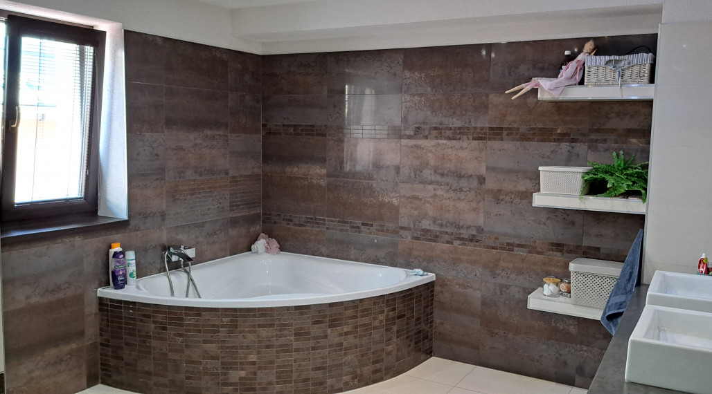 Na predaj útulný  5-izbový rodinný dom po kompletnej rekonštrukcii – Šalková