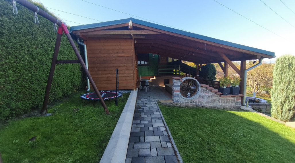 Rekreačná CHATKA v záhradkárskej oblasti nad kúpaliskom