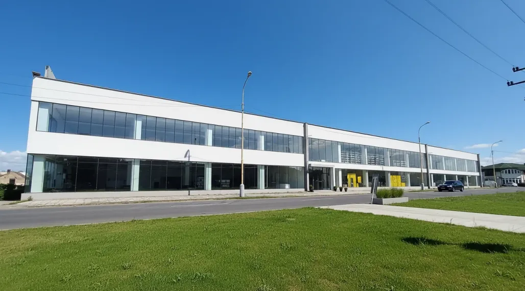 NA PREDAJ prevádzková budova, pozemok 3294m2