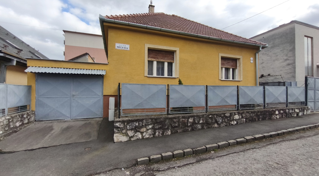 Na predaj prízemný 2-izbový rodinný dom v tichej lokalite