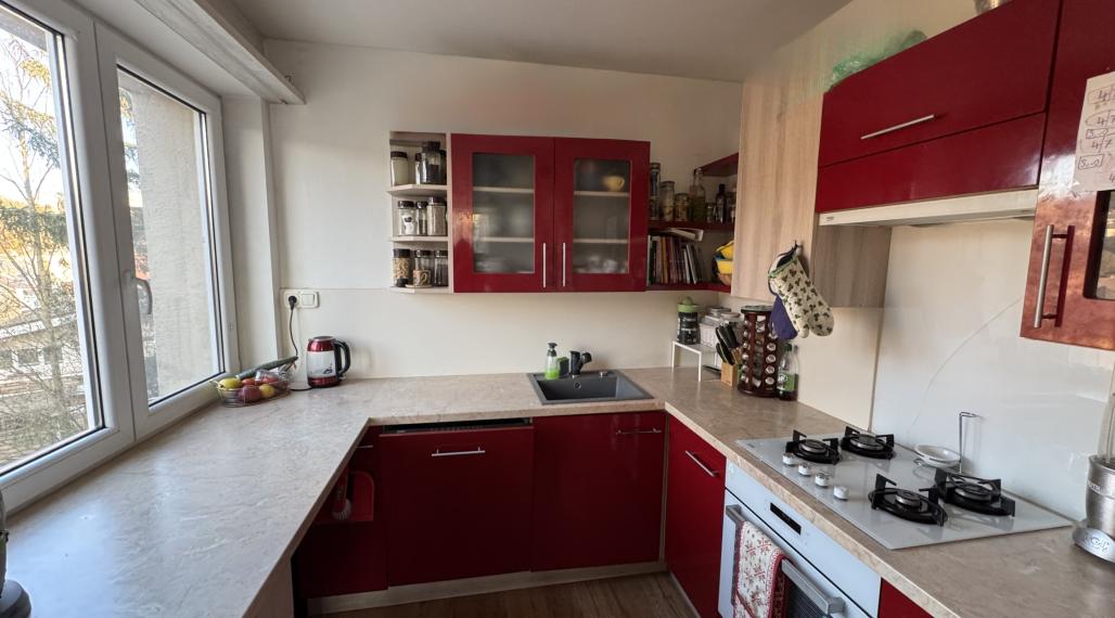 EXKLUZÍVNE- 3-izbový byt po kompletnej rekonštrukcii Sásová – Banská Bystrica