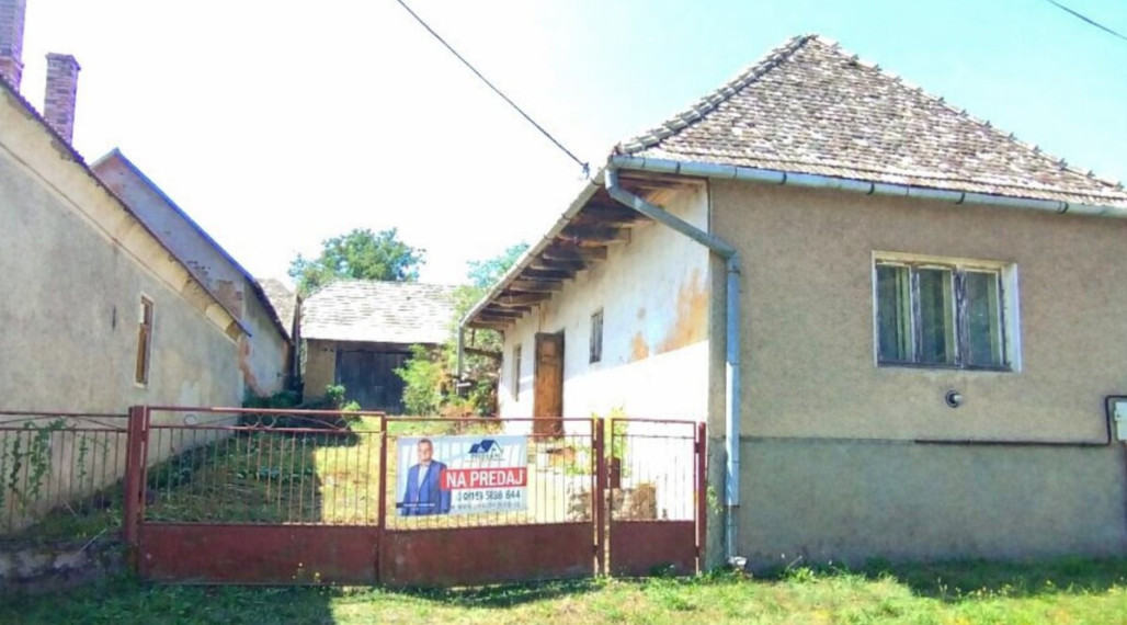 Predaj,starší dom s pozemkom v obci Ozdín,okres Poltár