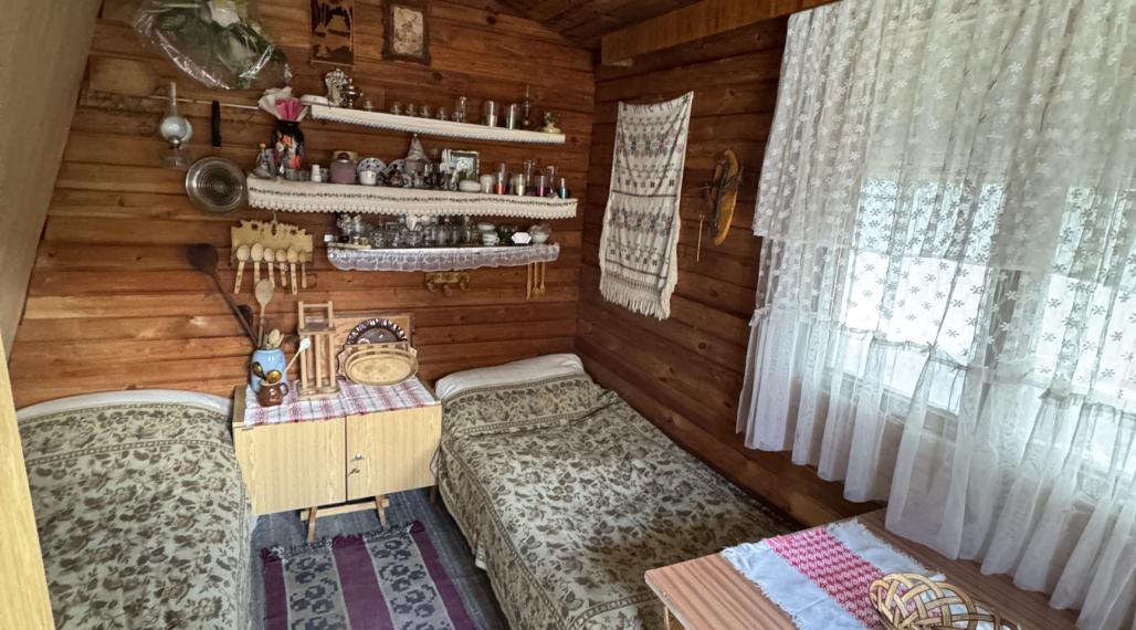 Na predaj slnečná záhrada s chatkou BB časť Fončorda
