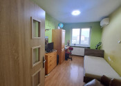 Veľkometrážny ,trojizbový byt s garážou v Čachticiach - fotografia 2