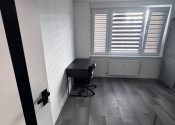 Priestranný 3-izbový byt s výmerou 84,97 m², balkón, BB  časť Radvaň - fotografia 4