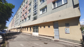 PREDAJ 3,5 izbový byt v centre mesta s potenciálom, ktorý si zamilujete - fotografia 21