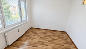 Predaj, panelový 3-izb.byt s balkónom v obci Cinobaňa okres Poltár - fotografia 5