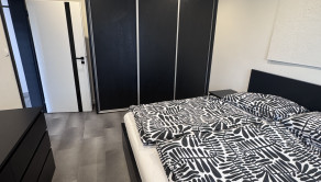 Priestranný 3-izbový byt s výmerou 84,97 m², balkón, BB  časť Radvaň - fotografia 3