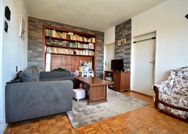 Predaj-Trojizbový byt s balkónom, Lučenec, blízko centra