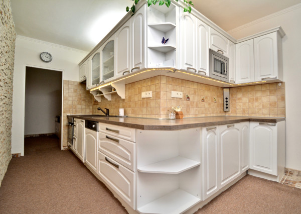 Útulný 3-izbový byt s  loggiou a výhľadom v Lučenci