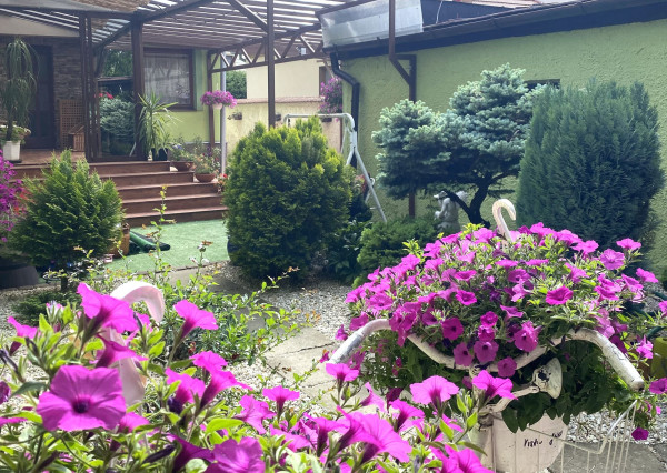 Výnimočný rodinný dom v pokojnej a vyhľadávanej lokalite